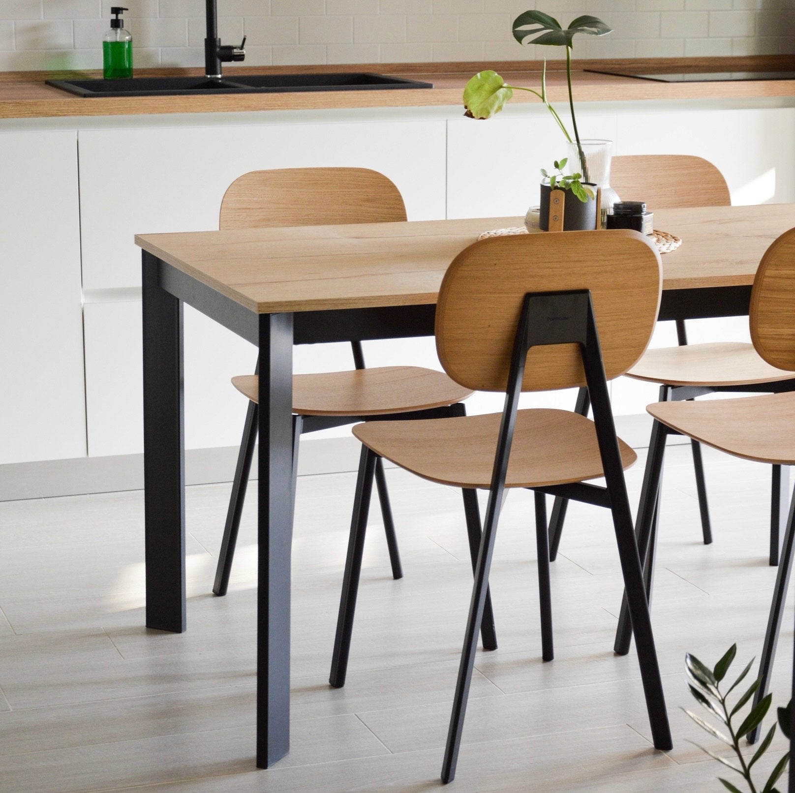 Καρέκλα κουζίνας ξύλο-μέταλλο
