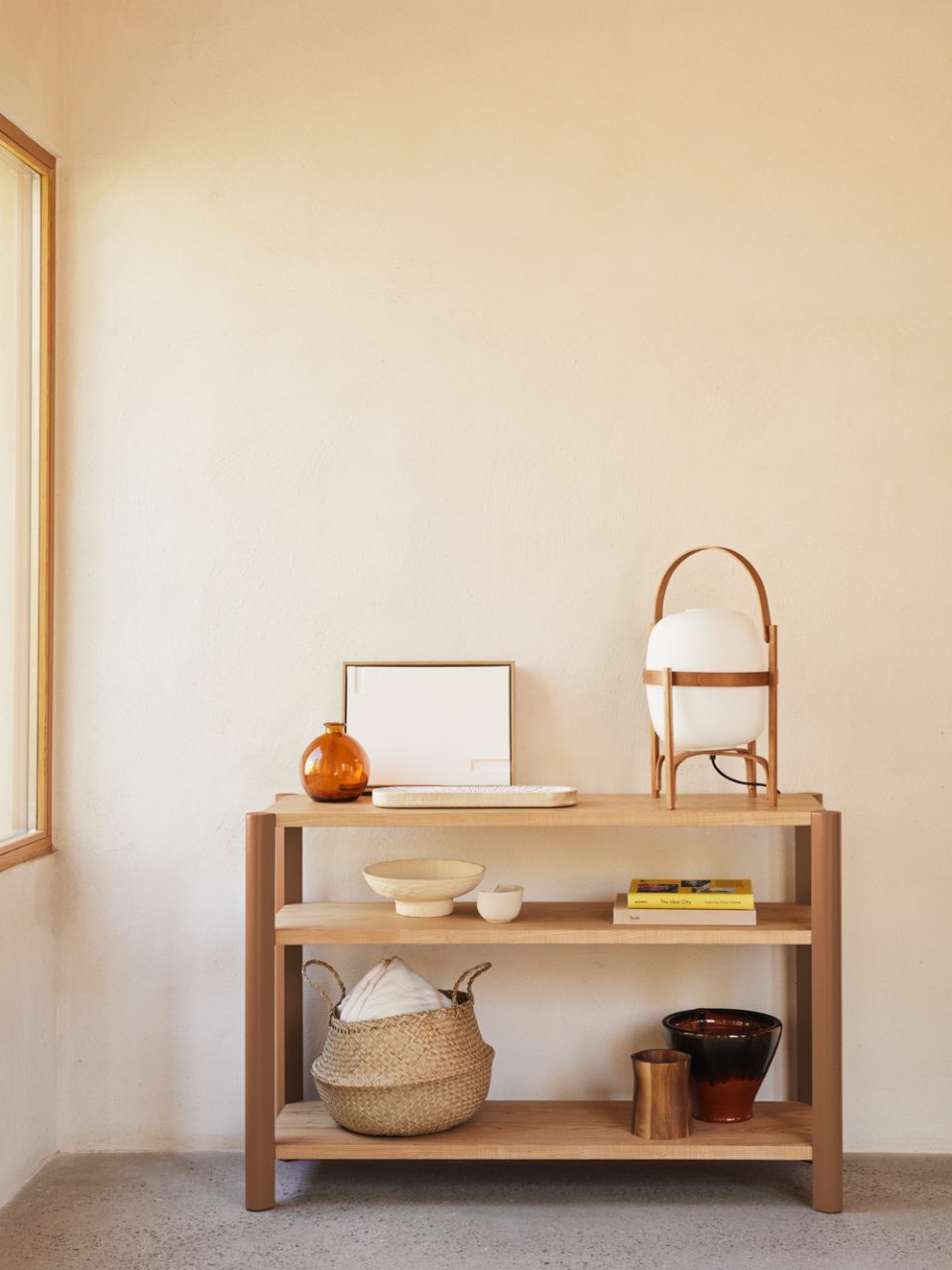 Bona / Ραφίερα-βιβλιοθήκη Teulat