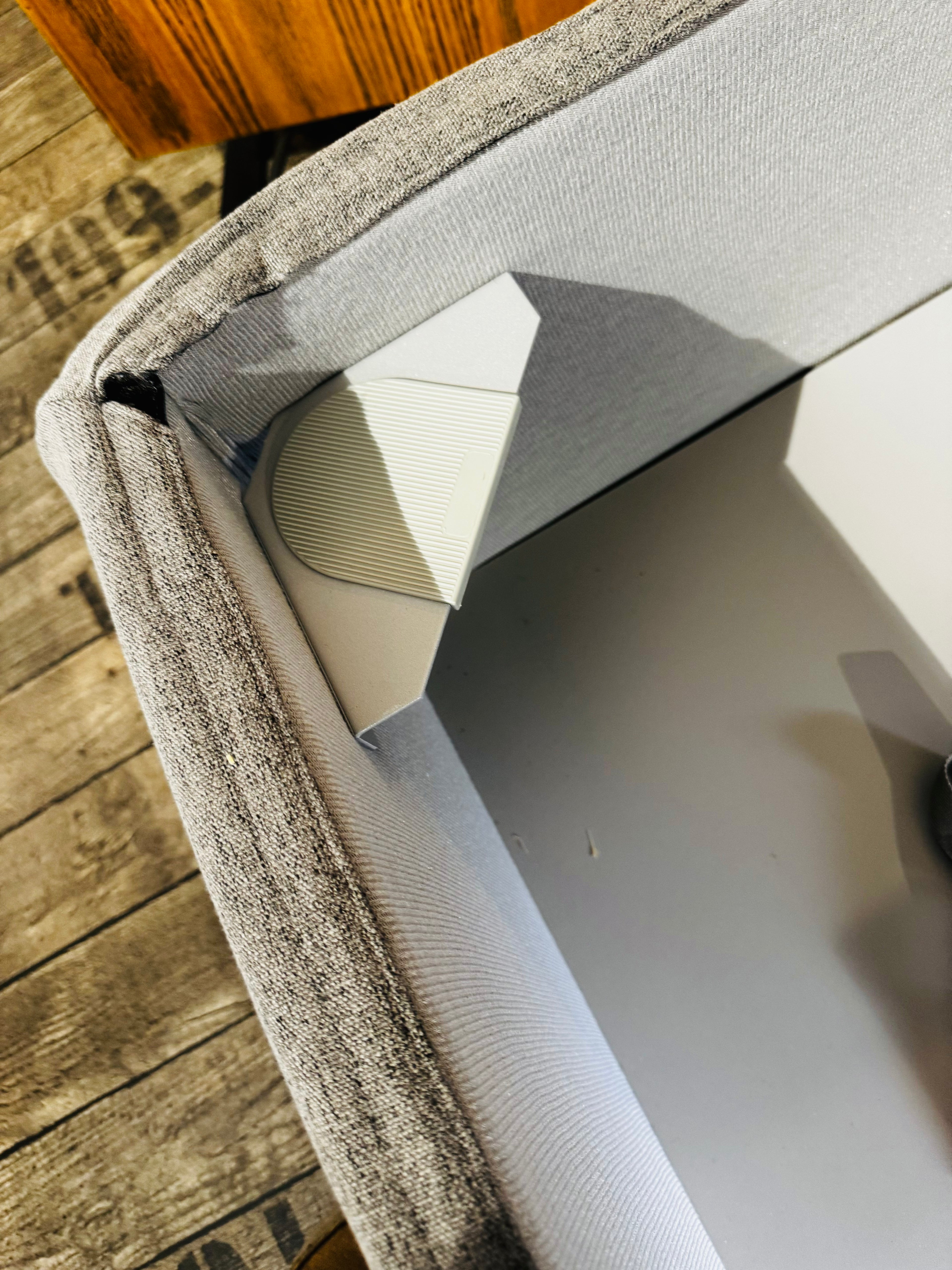 Emily / Ντυμένο Κρεβάτι Noctis