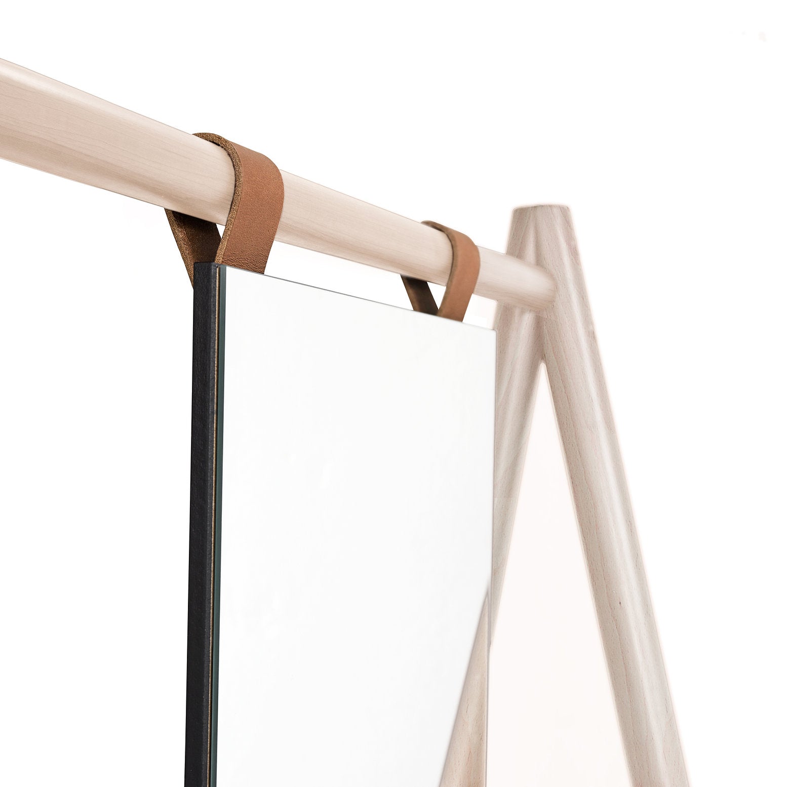 ΚΑΘΡΕΦΤΗΣ ΔΑΠΕΔΟΥ ΞΥΛΙΝΟΣ HONGI KARUP DESIGN