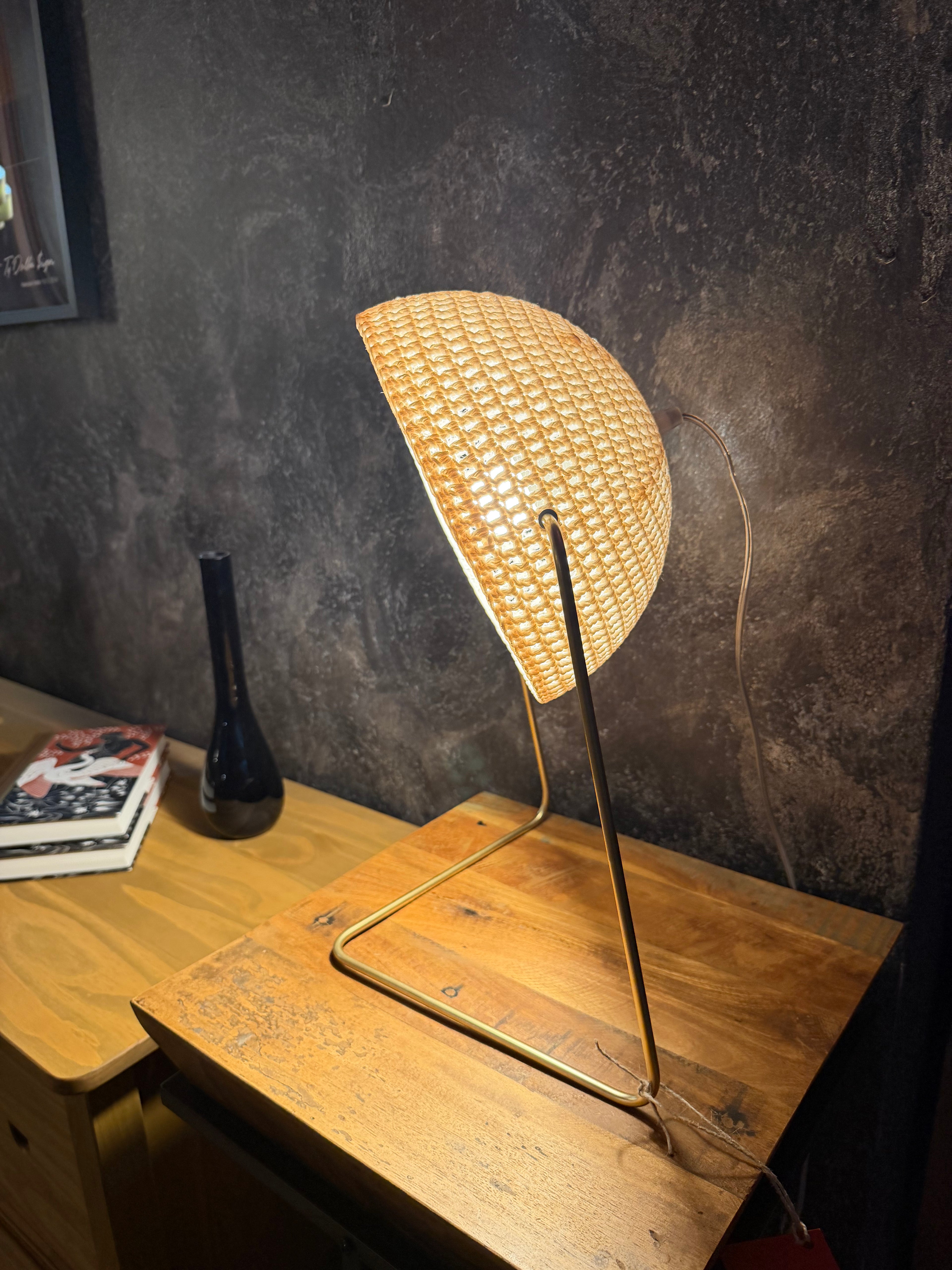 Trama T1 / Επιτραπέζιο Φωτιστικό