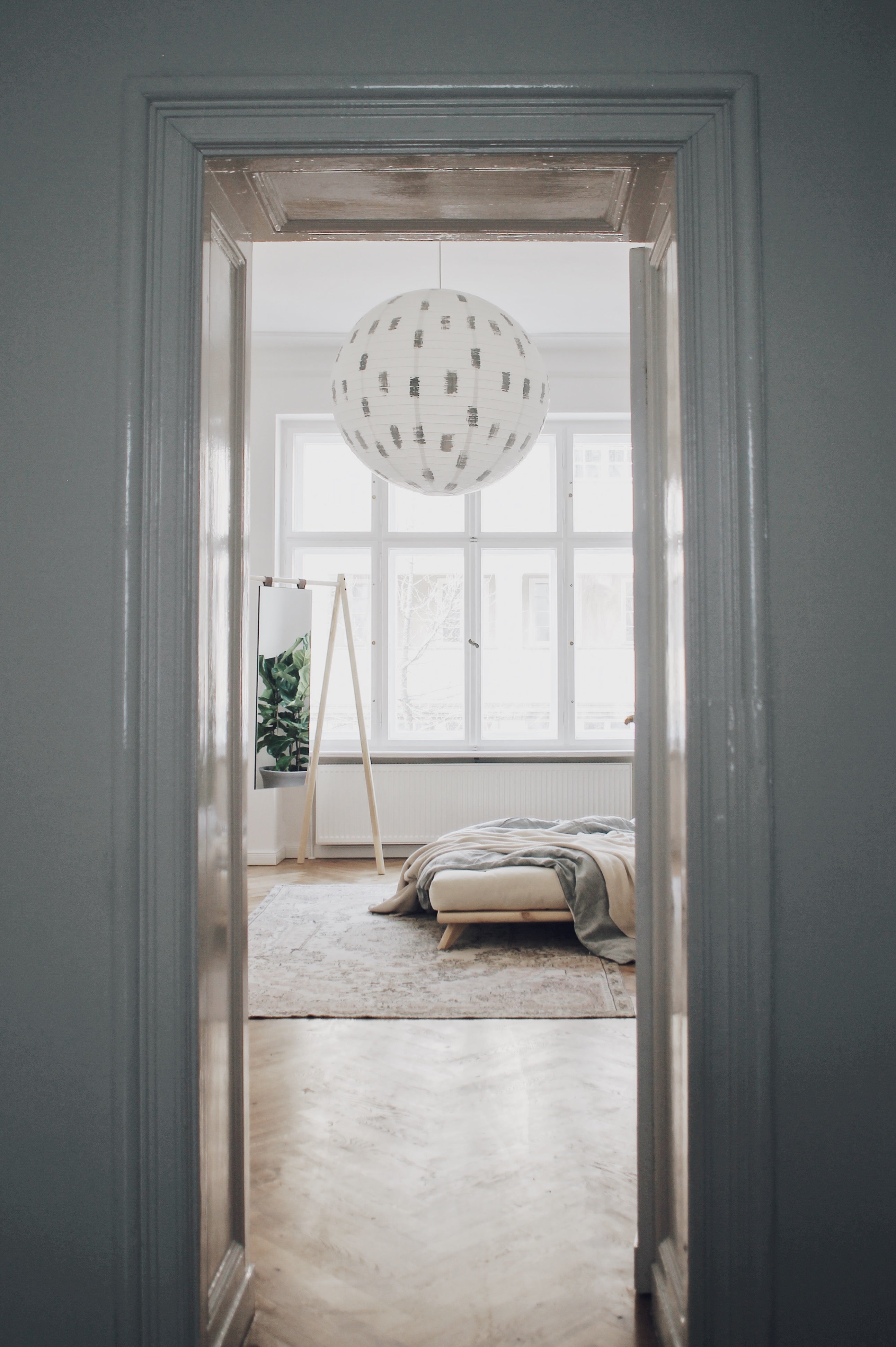 ΚΑΘΡΕΦΤΗΣ ΔΑΠΕΔΟΥ ΞΥΛΙΝΟΣ HONGI KARUP DESIGN