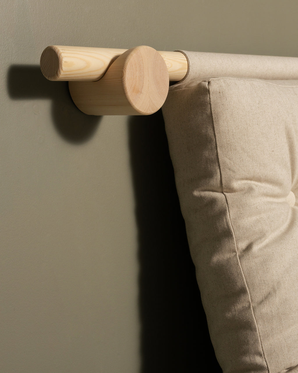 Hooked 75 / Sleep Chair *SALE*