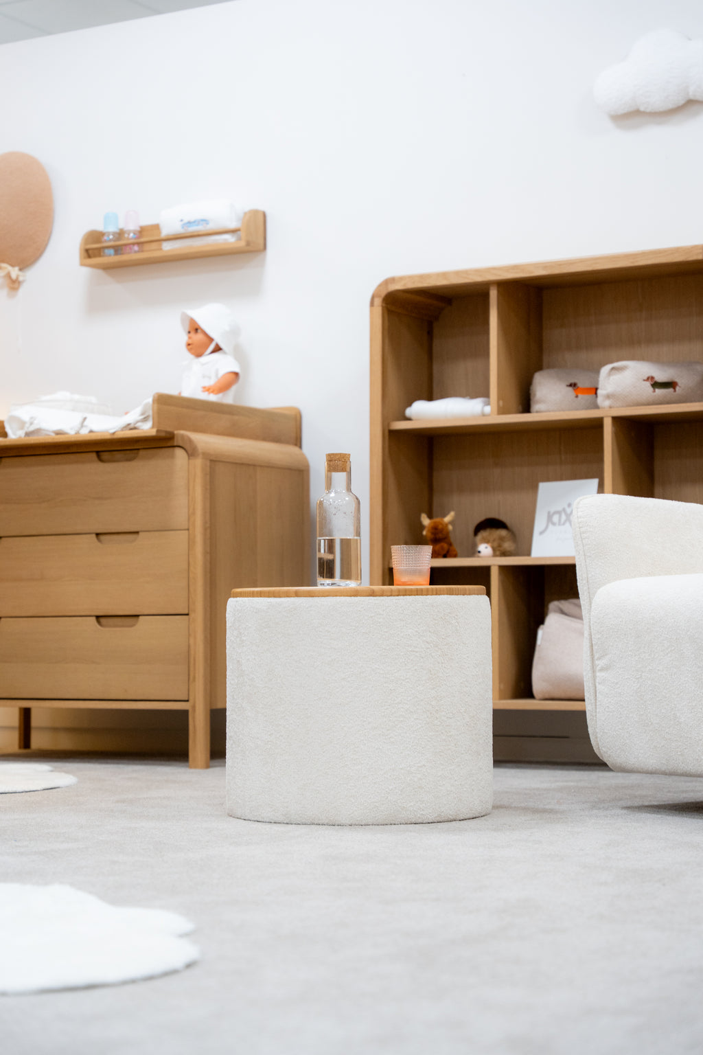 ROCKY stool with storage / Σκαμπώ με αποθηκευτικό χώρο