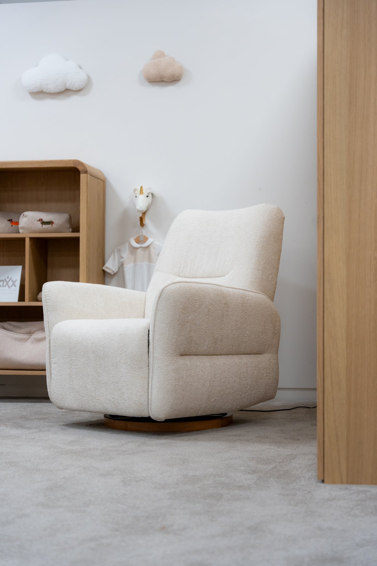 ROCKY electric recliner beige / Πολυθρόνα με ανάκλιση