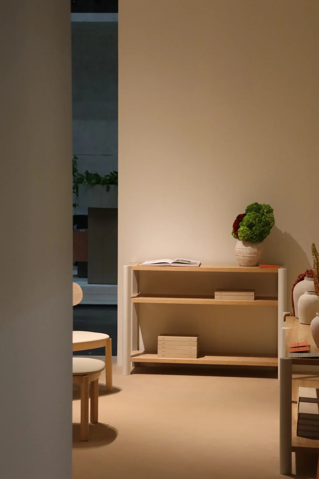 Bona / Ραφίερα-βιβλιοθήκη Teulat