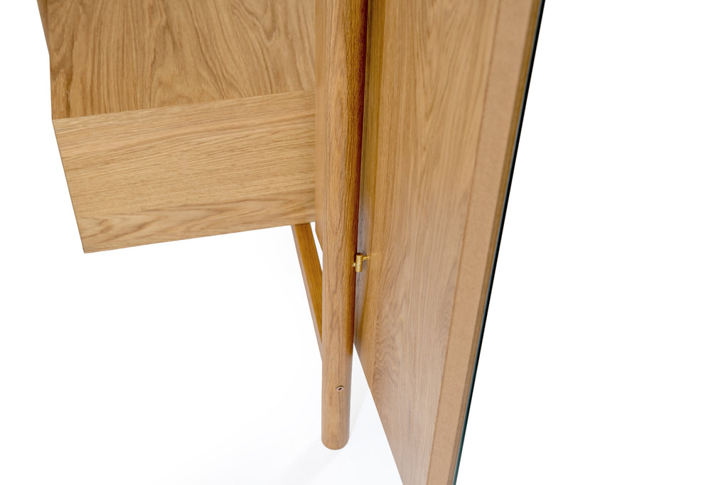 Tripod Entry / Έπιπλο Εισόδου