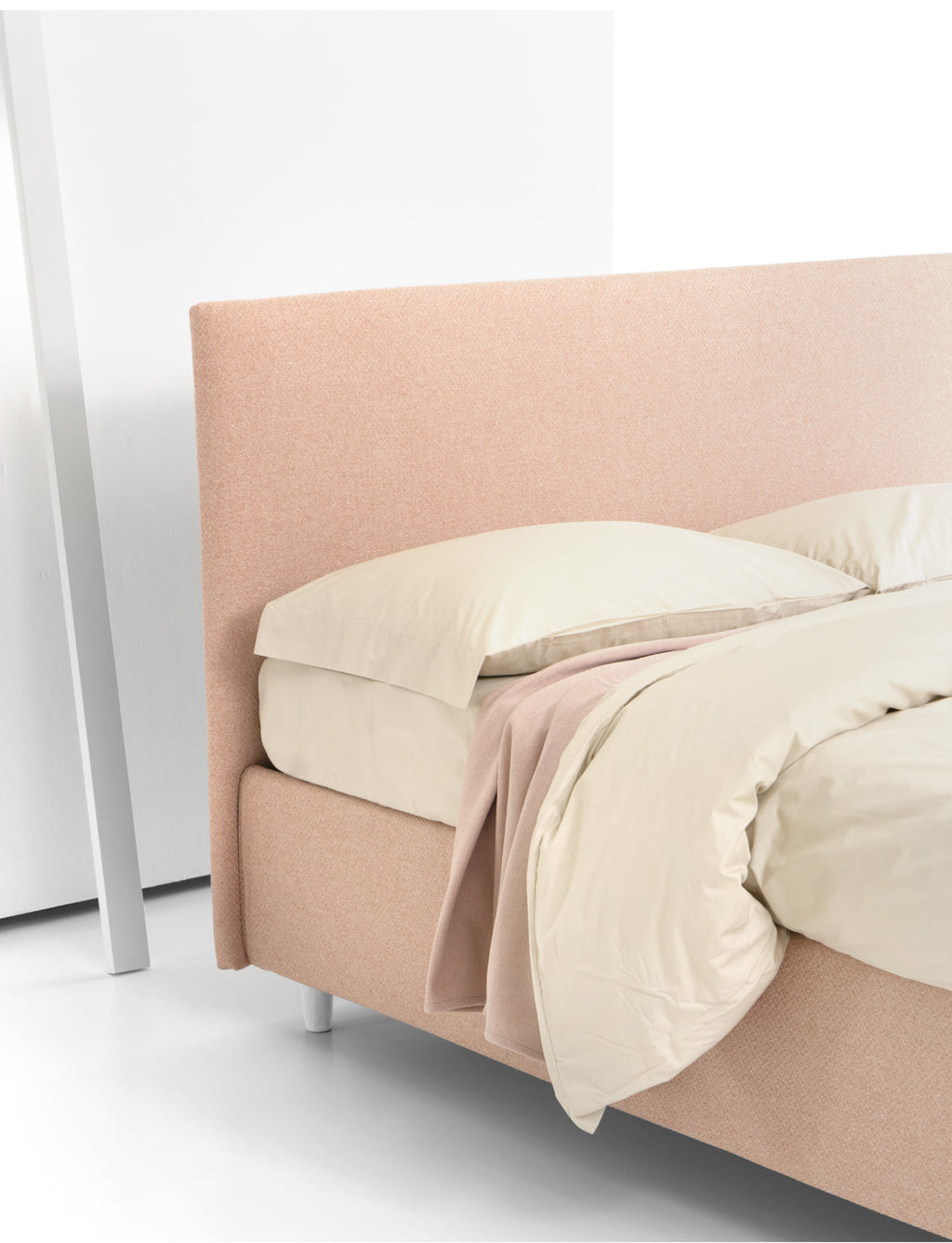 Plutone Bed / Ντυμένο κρεβάτι με αποθηκευτικό χώρο