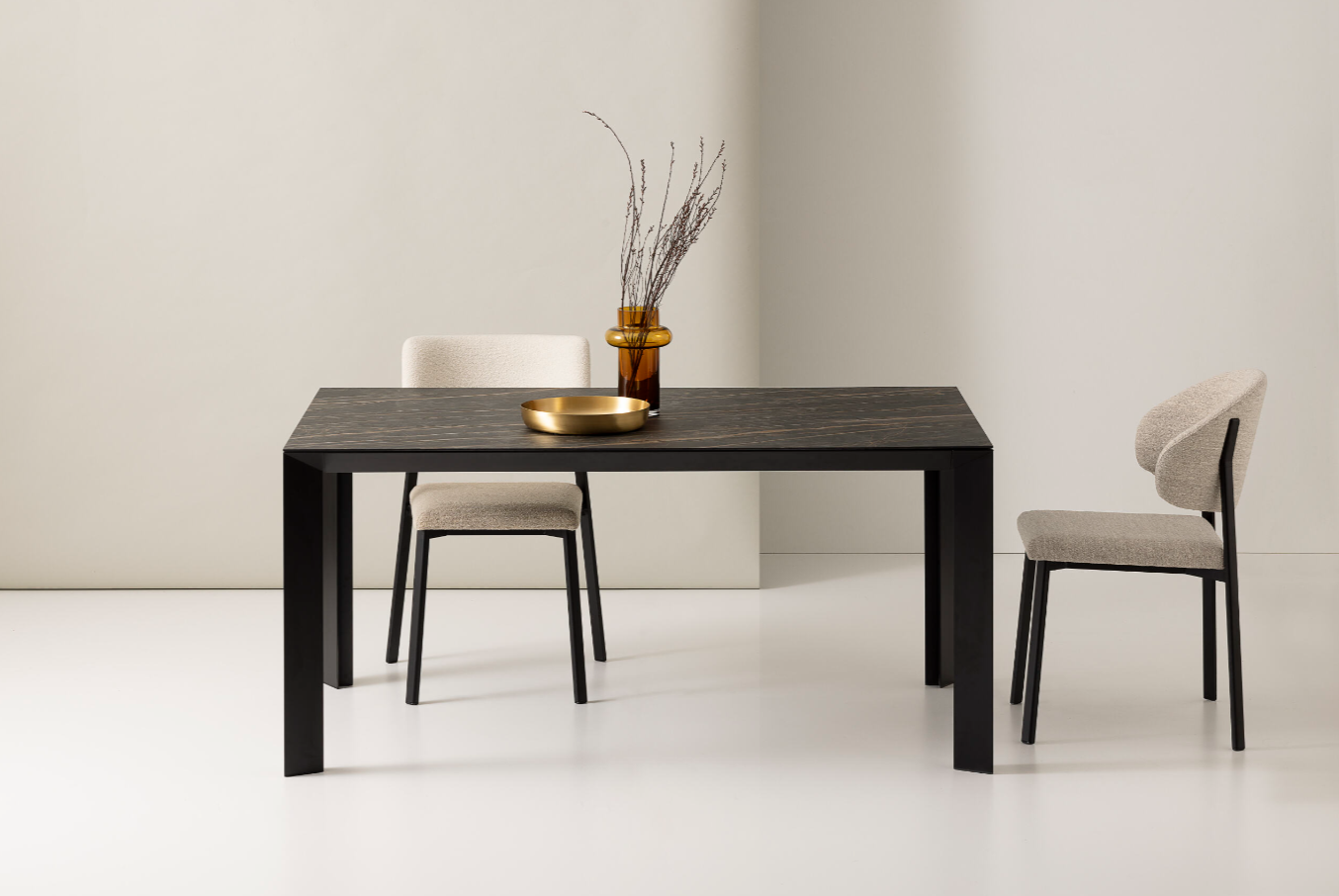 DIAMANTE Pointhouse / Επεκτεινόμενο Τραπέζι