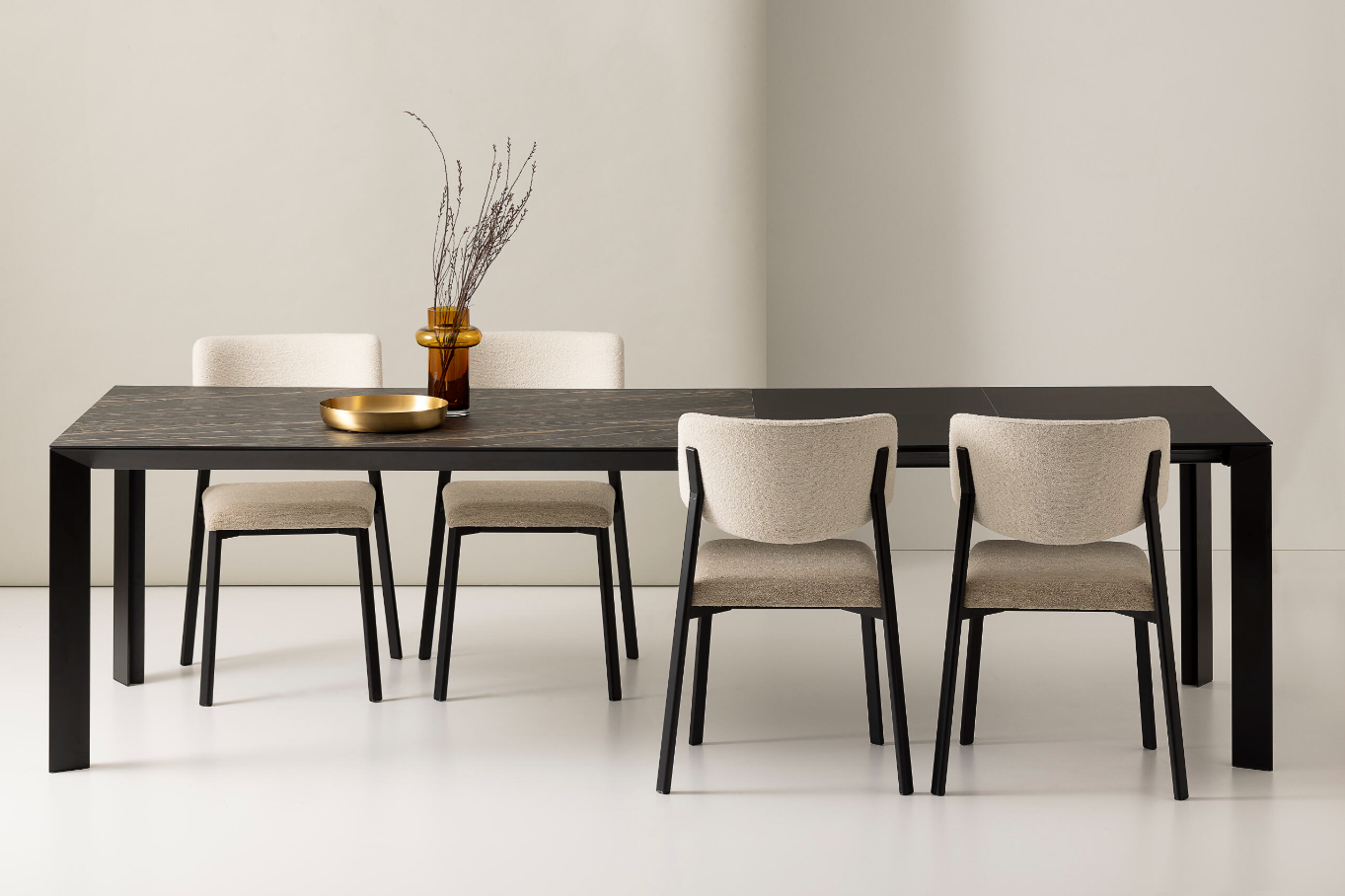 DIAMANTE Pointhouse / Επεκτεινόμενο Τραπέζι