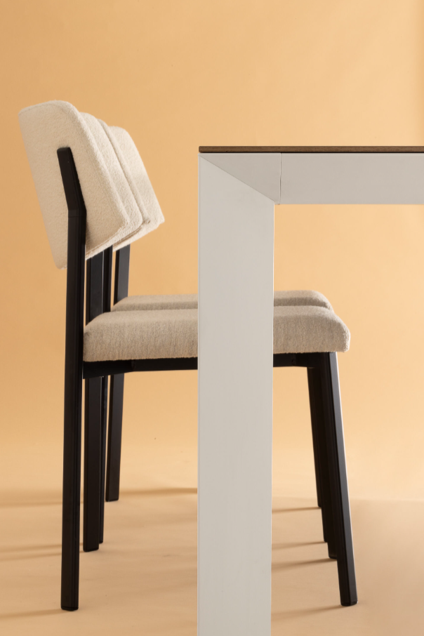 DIAMANTE Pointhouse / Επεκτεινόμενο Τραπέζι