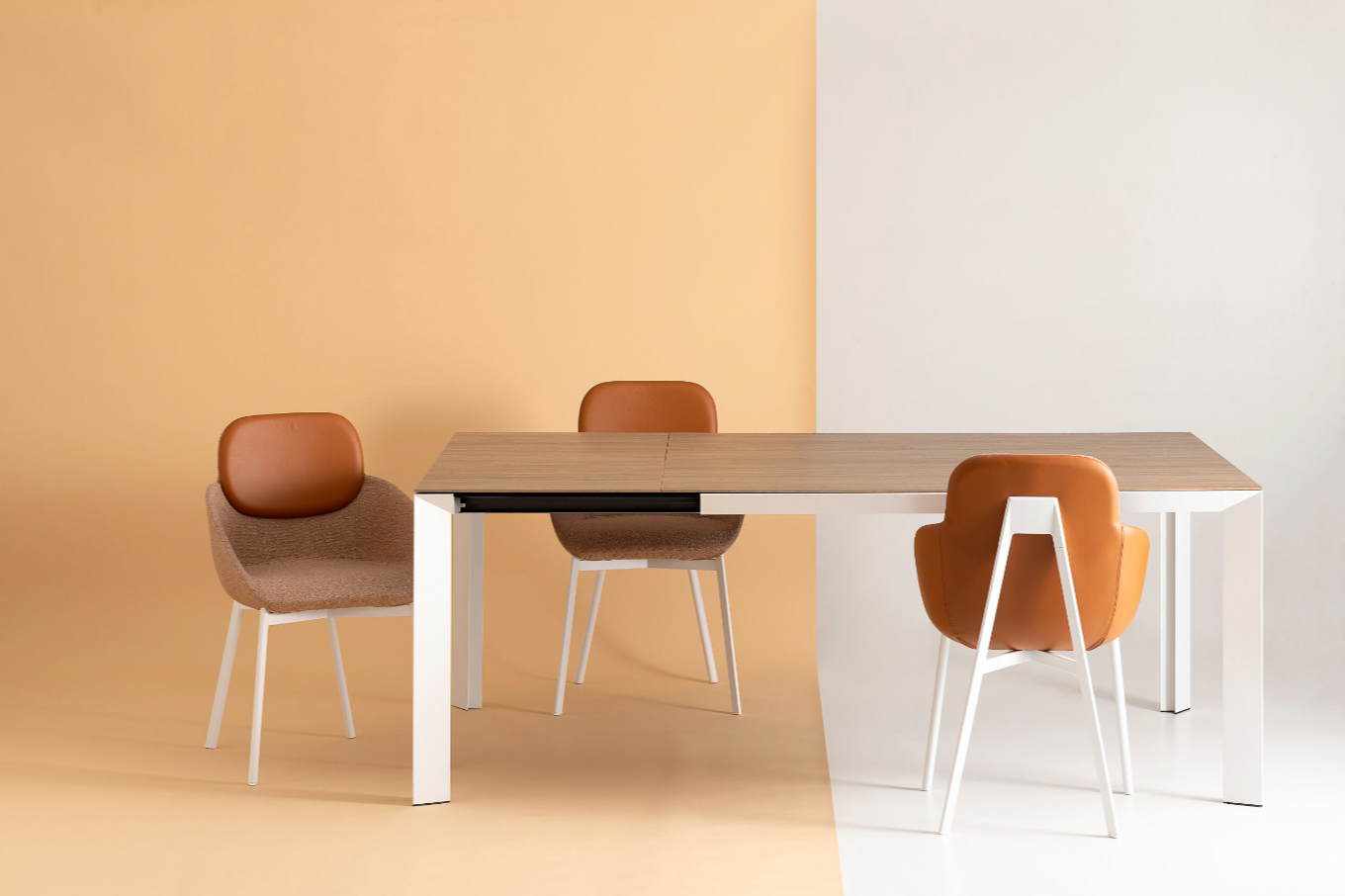 DIAMANTE Pointhouse / Επεκτεινόμενο Τραπέζι