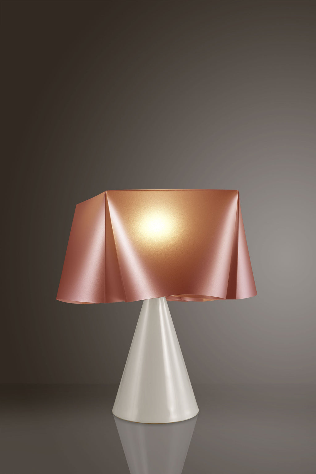 Επιτραπέζιο φωτιστικό