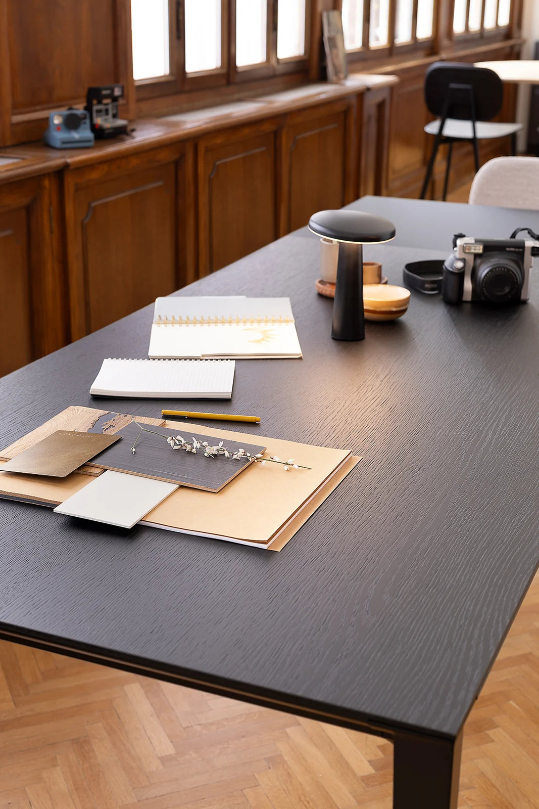 FUSION Pointhouse / Extendable Table