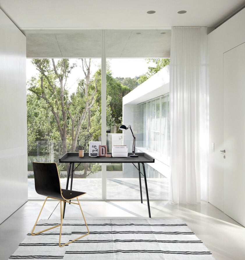 ΞΥΛΙΝΟ ΓΡΑΦΕΙΟ ΜΕ ΜΕΤΑΛΛΙΚΑ ΠΟΔΙΑ