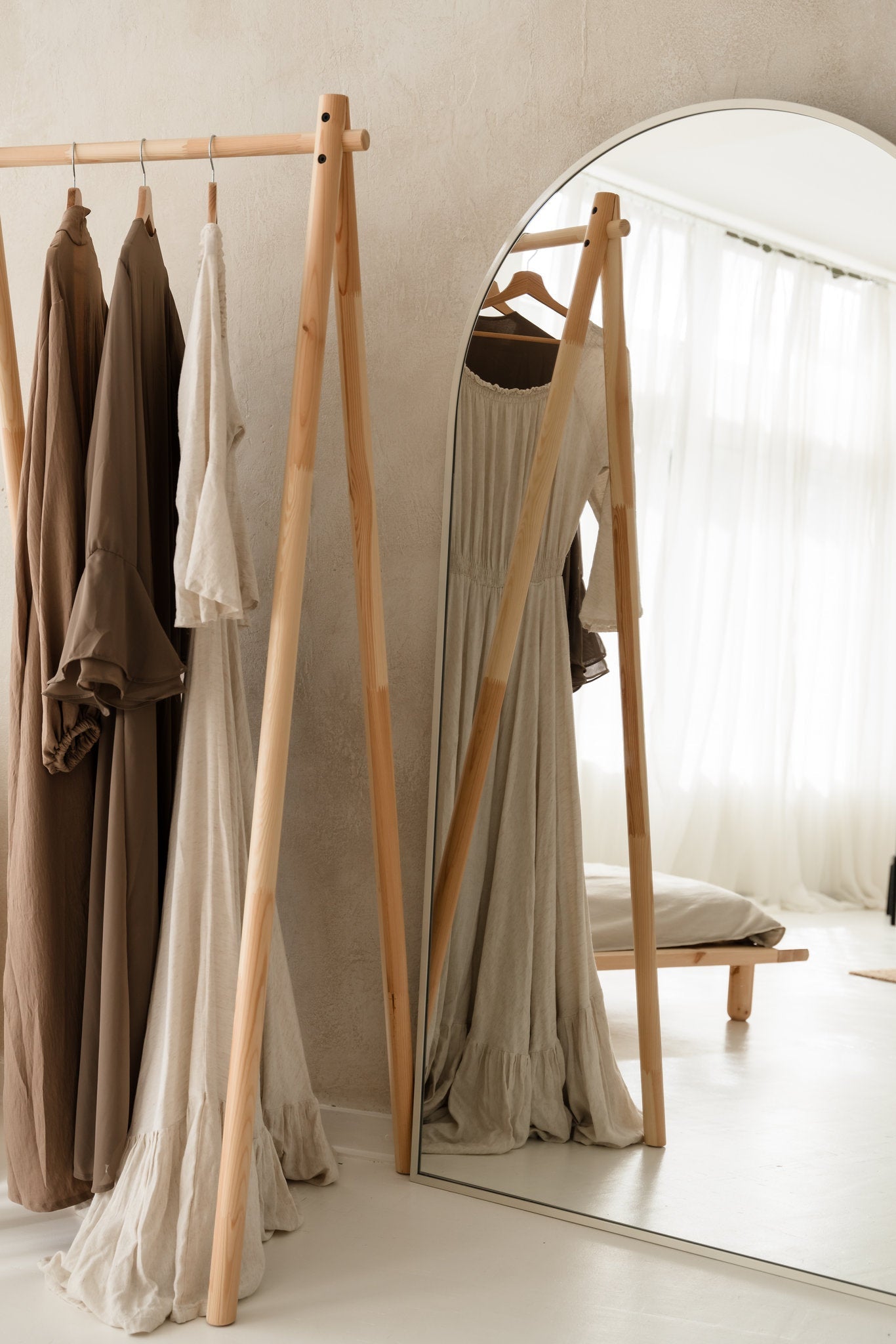 ΚΑΘΡΕΦΤΗΣ ΔΑΠΕΔΟΥ ΞΥΛΙΝΟΣ HONGI 75 KARUP DESIGN