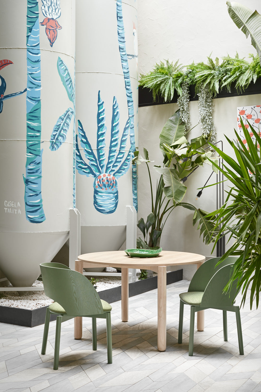 Καρέκλα τραπεζαρίας