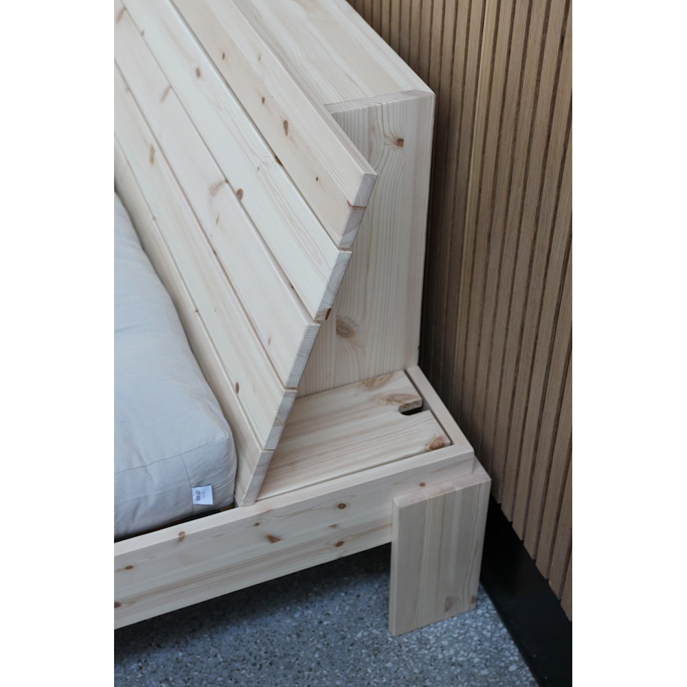 Layers Bed Headboard / Διπλό κρεβάτι