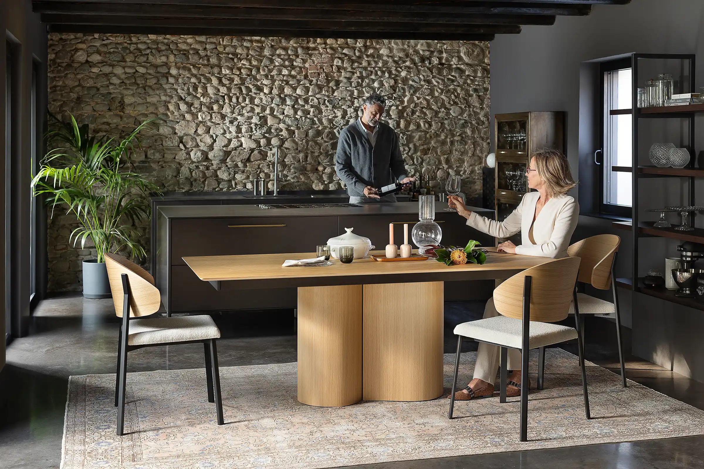 KOI Pointhouse / Επεκτεινόμενο Τραπέζι