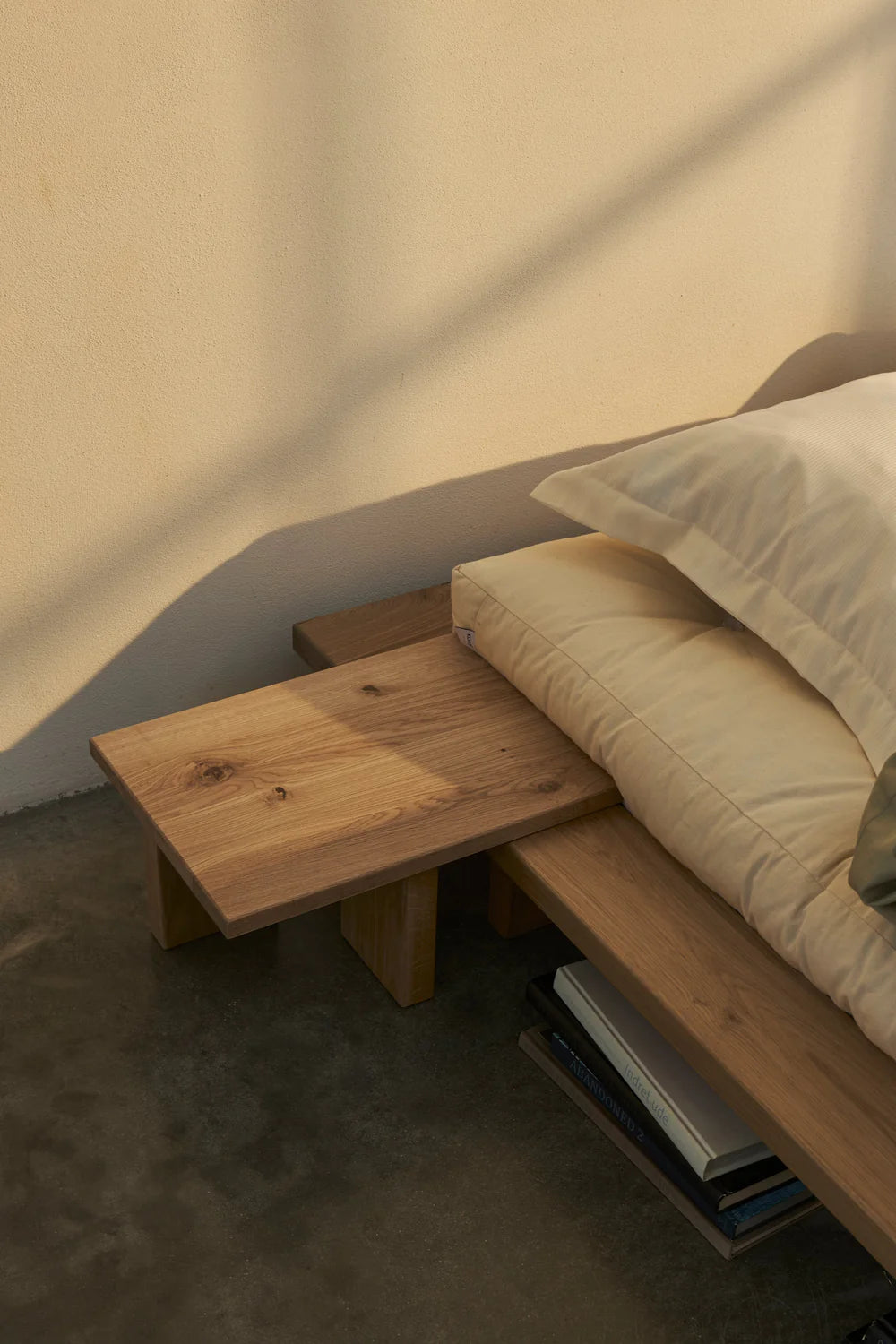 Japan Bed Side Table Oak / Κομοδίνο Δρυς