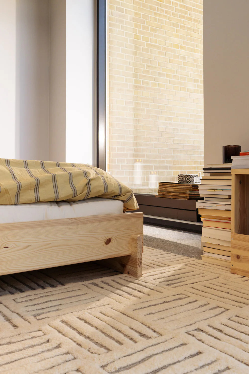 Latch Bed / Ξύλινο Κρεβάτι Karup