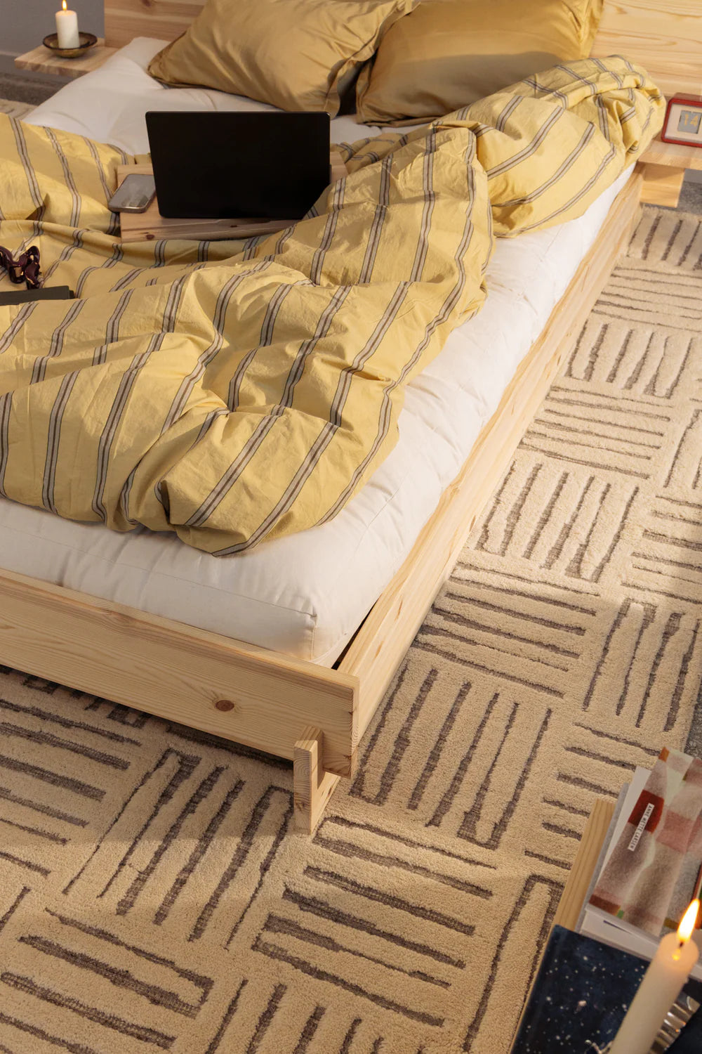 Latch Bed / Ξύλινο Κρεβάτι Karup