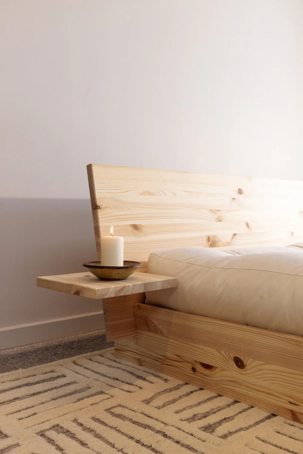 Latch Bed / Ξύλινο Κρεβάτι Karup
