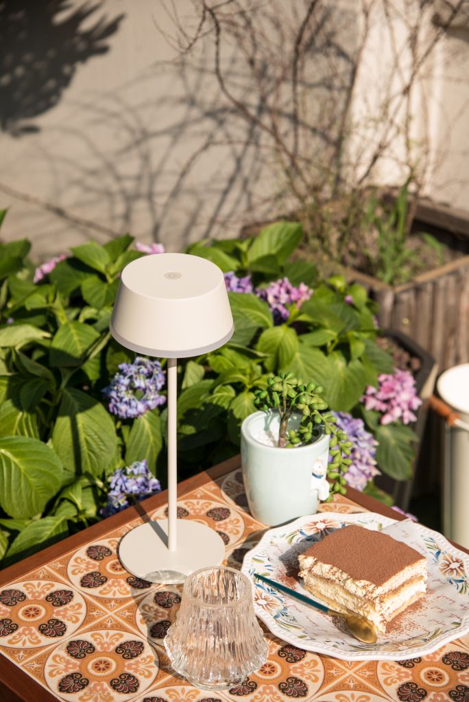 Lora Outdoor Led / Φωτιστικό εξωτερικού χώρου