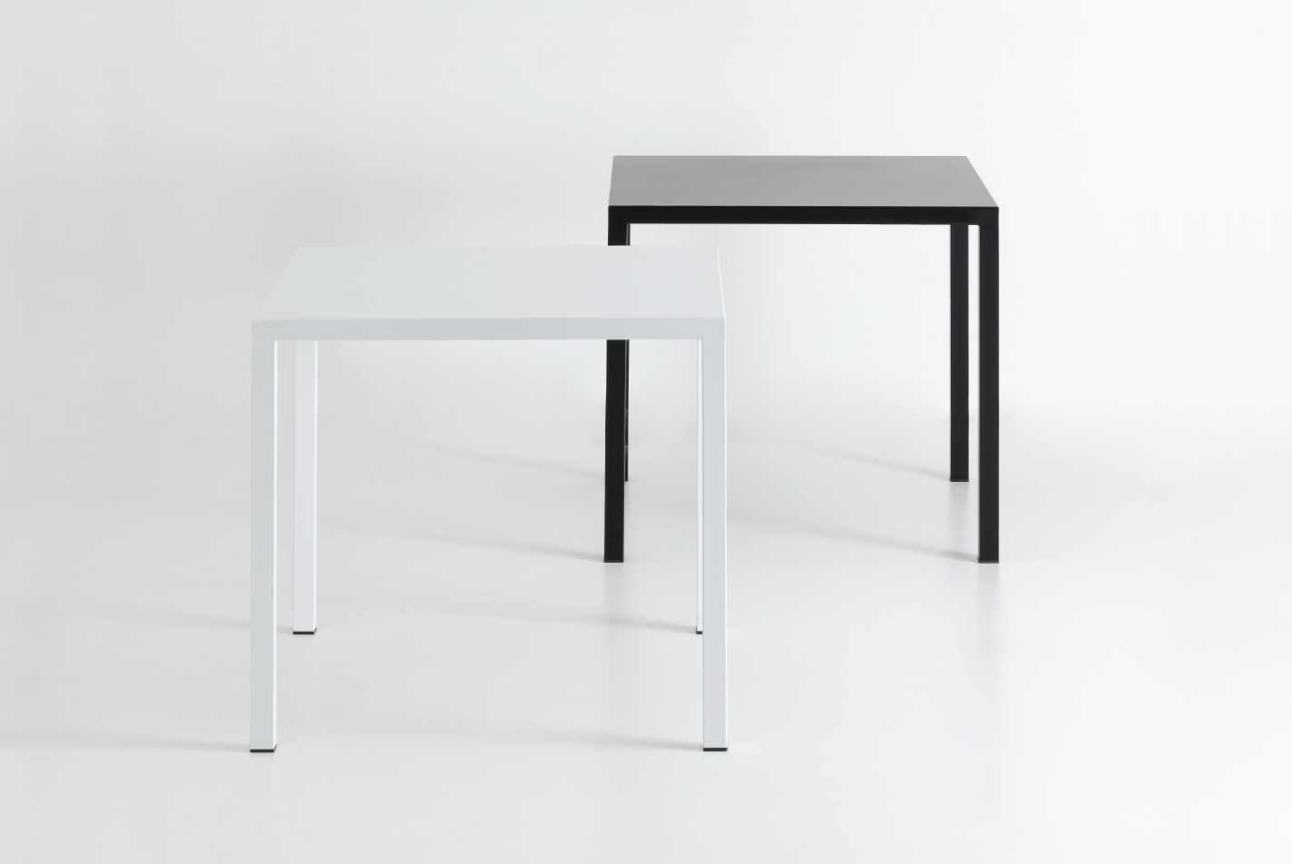 Τραπέζι εξωτερικού χώρου Plana Pointhouse