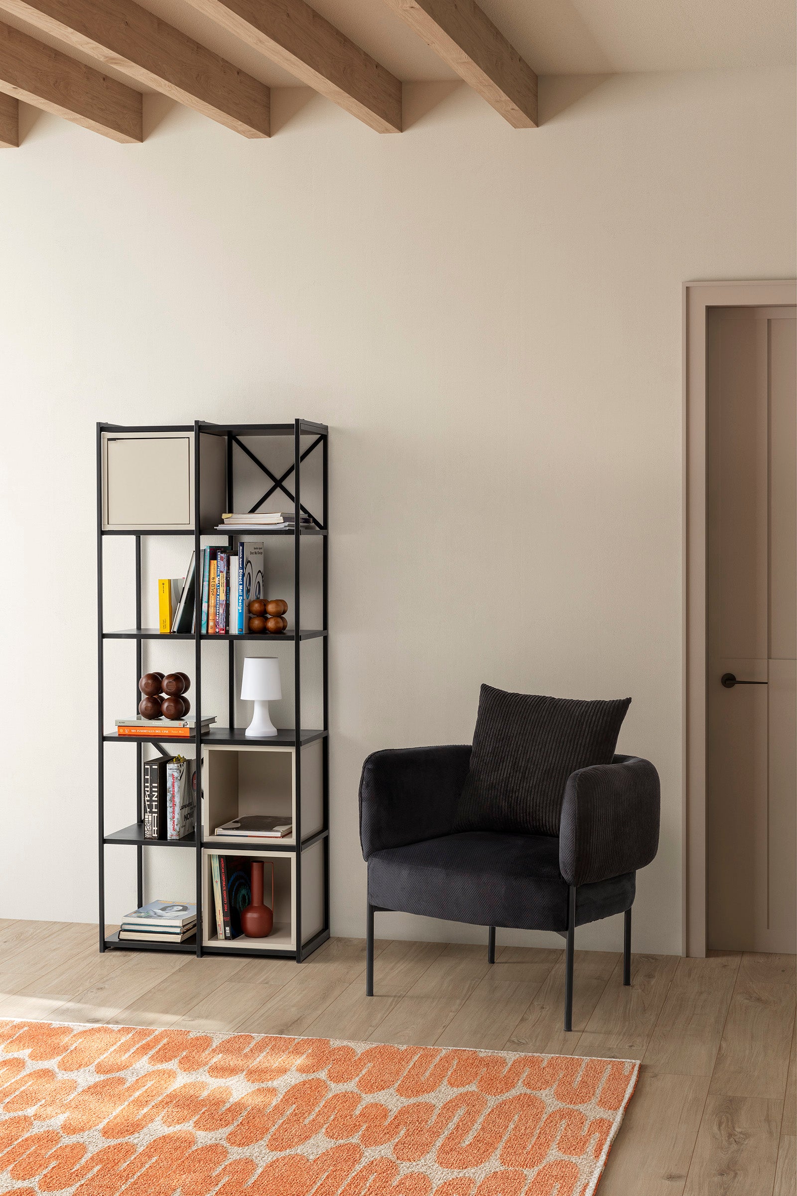 Aruni / Πολυθρόνα