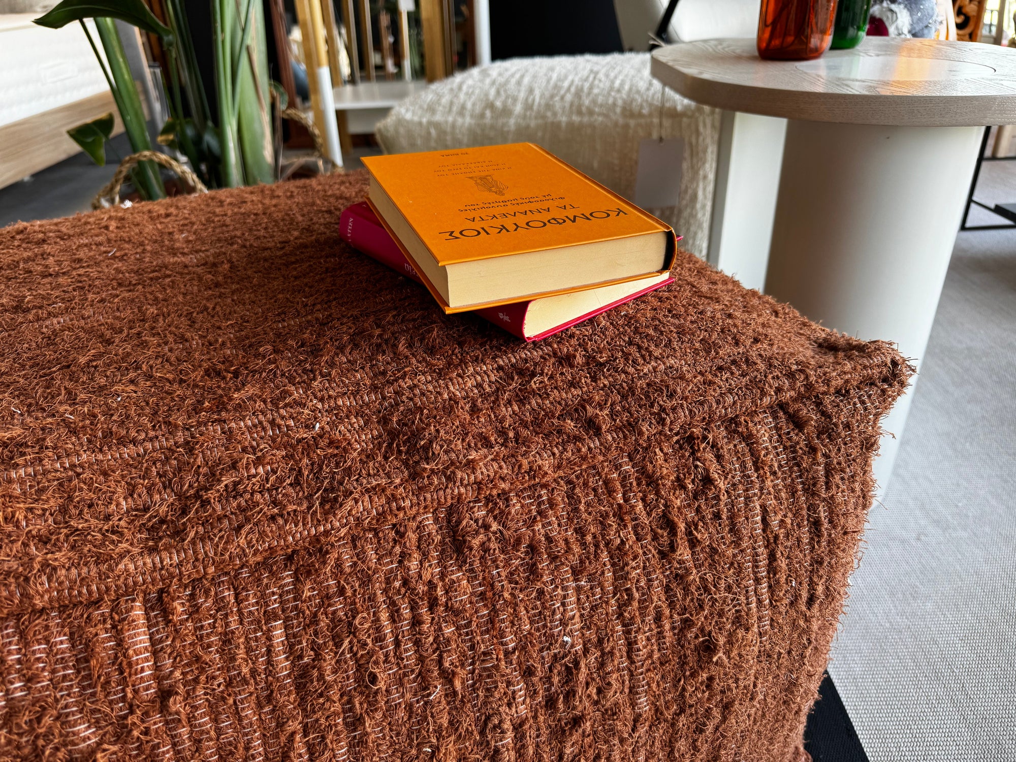 pouffe πουφ υφασμάτινο