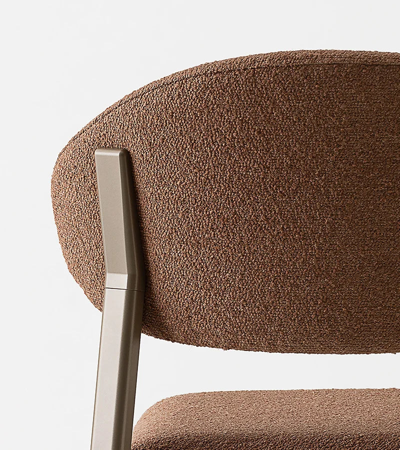 BEBA CURVY / Σκαμπό Νησίδας Pointhouse