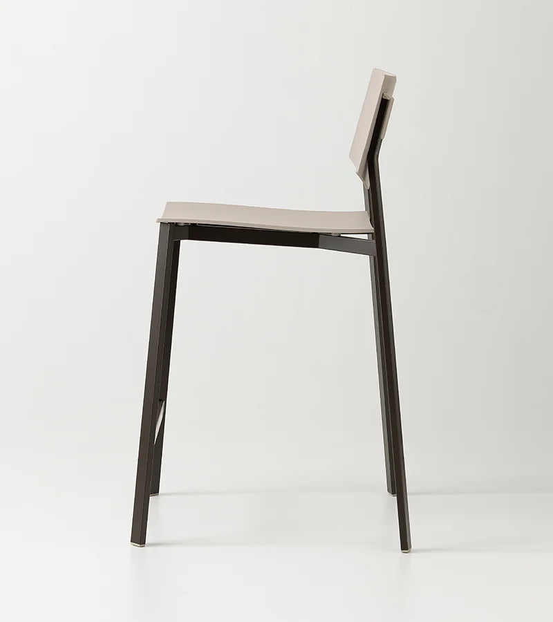 BEBA YOUNG / Σκαμπό νησίδας Pointhouse