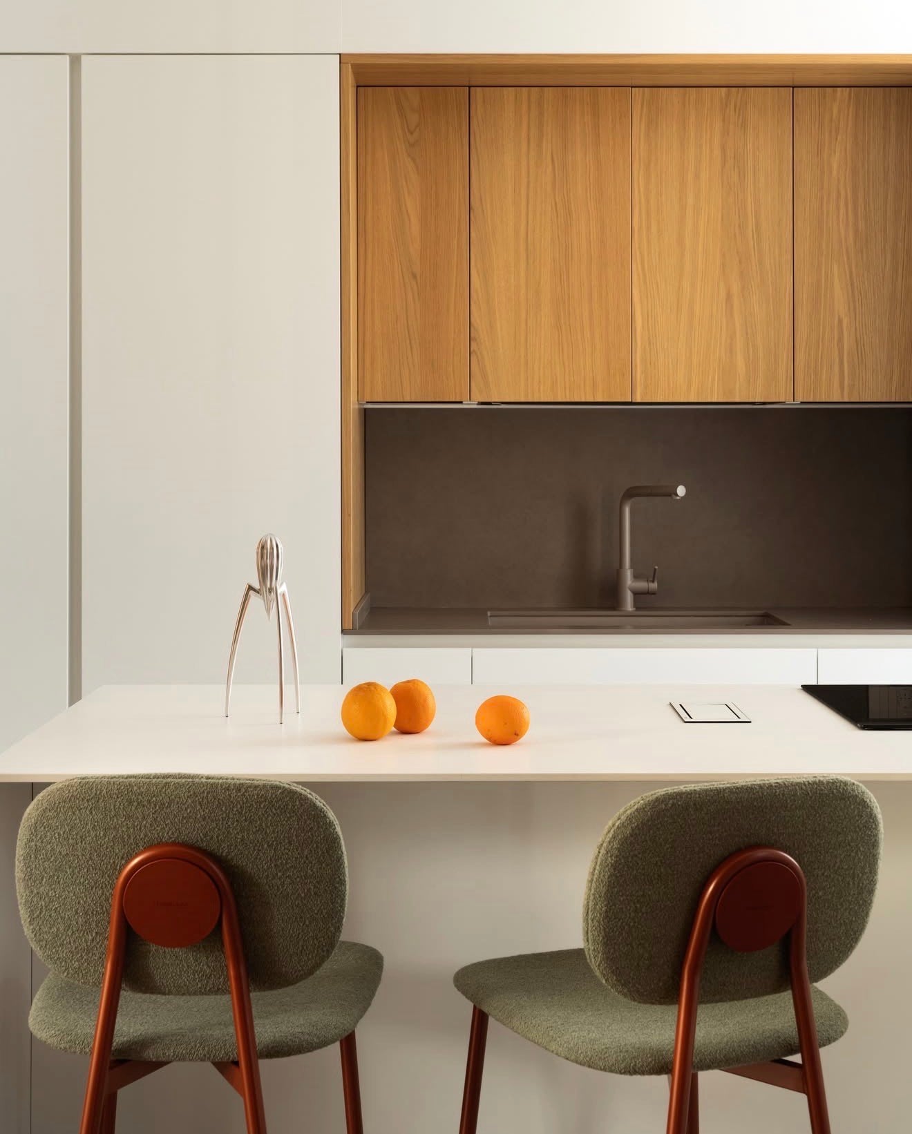 TATA YOUNG UPHOLSTERED (2τμχ) / Σκαμπό Pointhouse