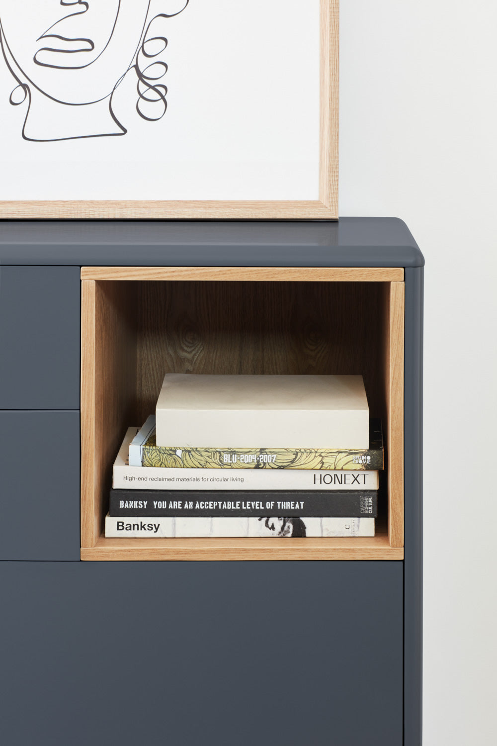 Ξύλινη συρταριέρα