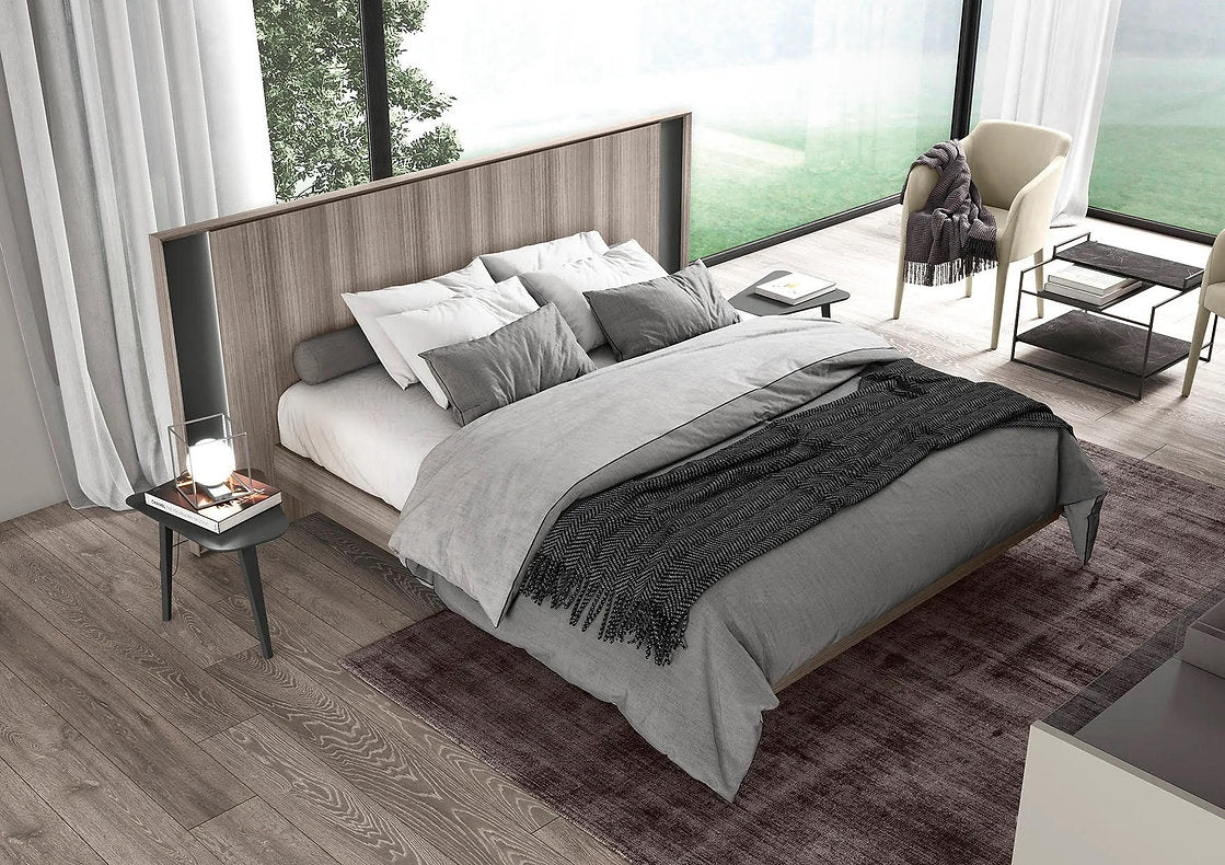 Τραπεζάκι σαλονιού