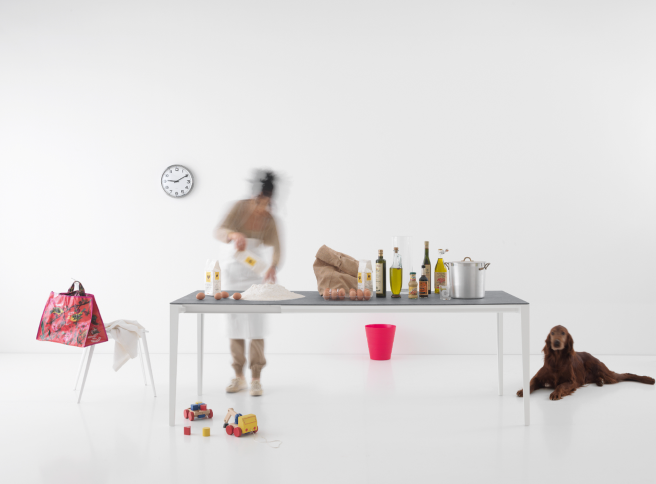 FUSION Pointhouse / Extendable Table