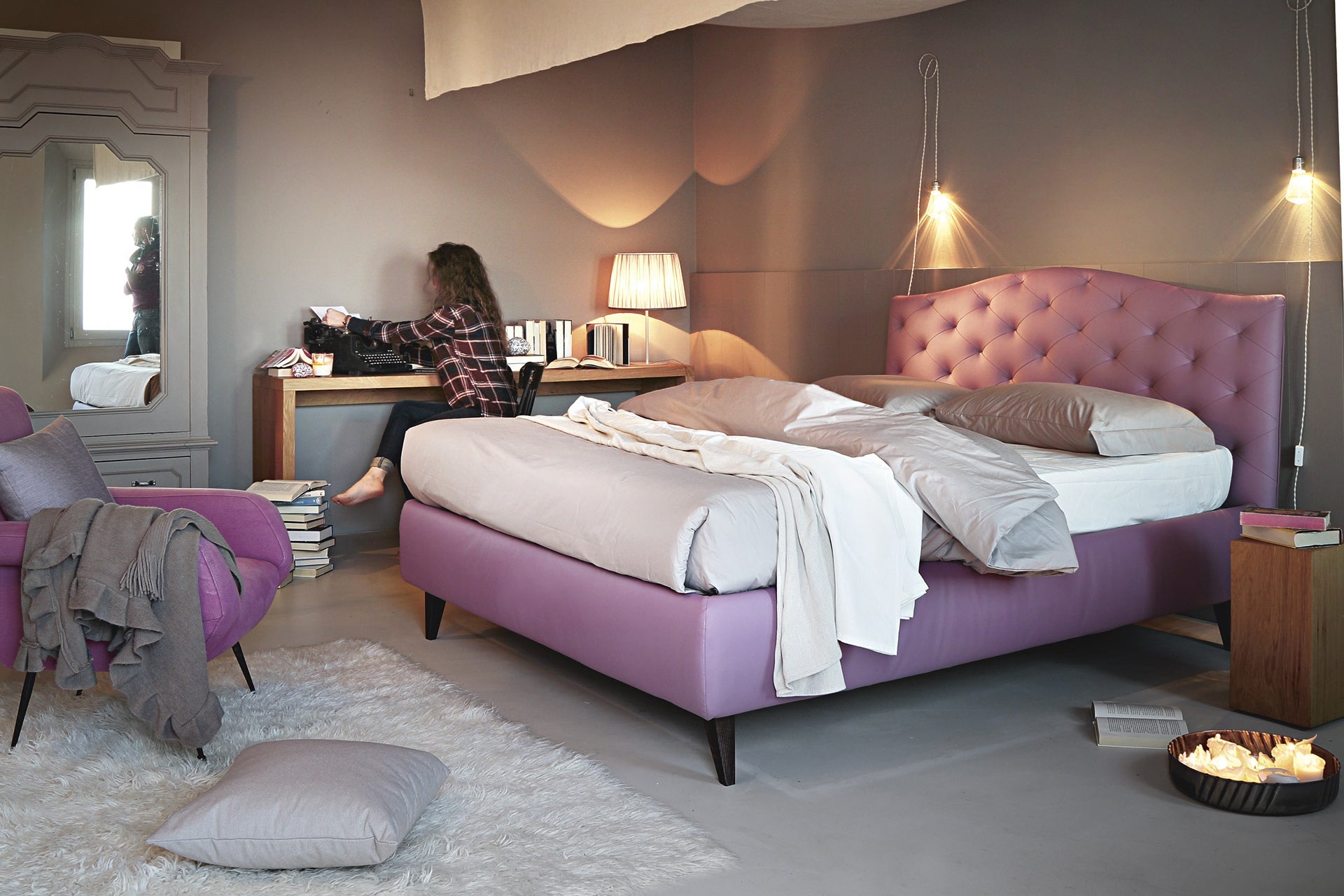 Ιταλικό ντυμένο κρεβάτι καπιτονέ