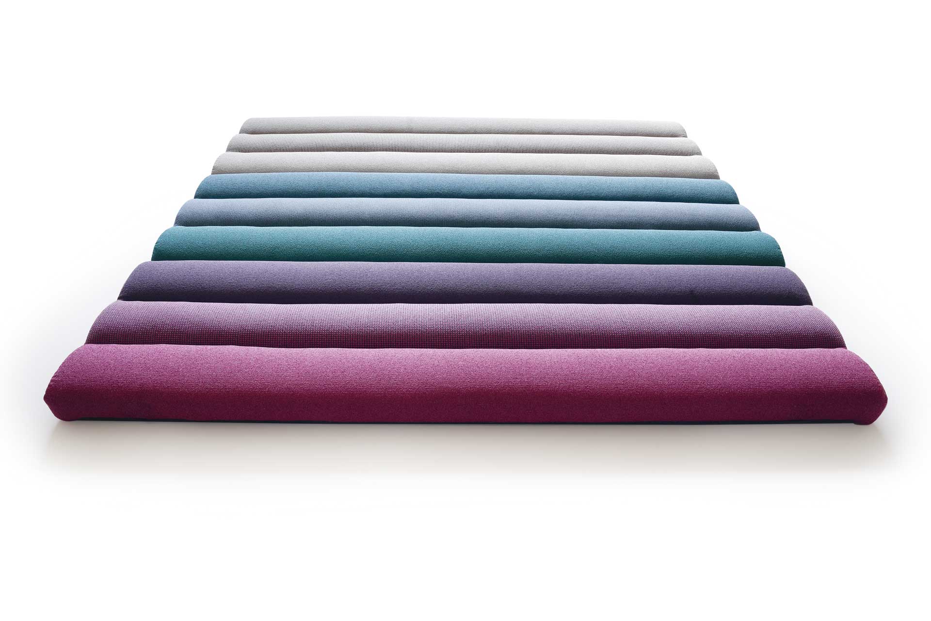 Διπλό ντυμένο κρεβάτι