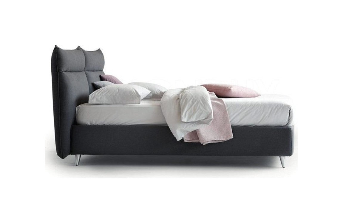 Ντυμένο κρεβάτι με αποθηκευτικό χώρο