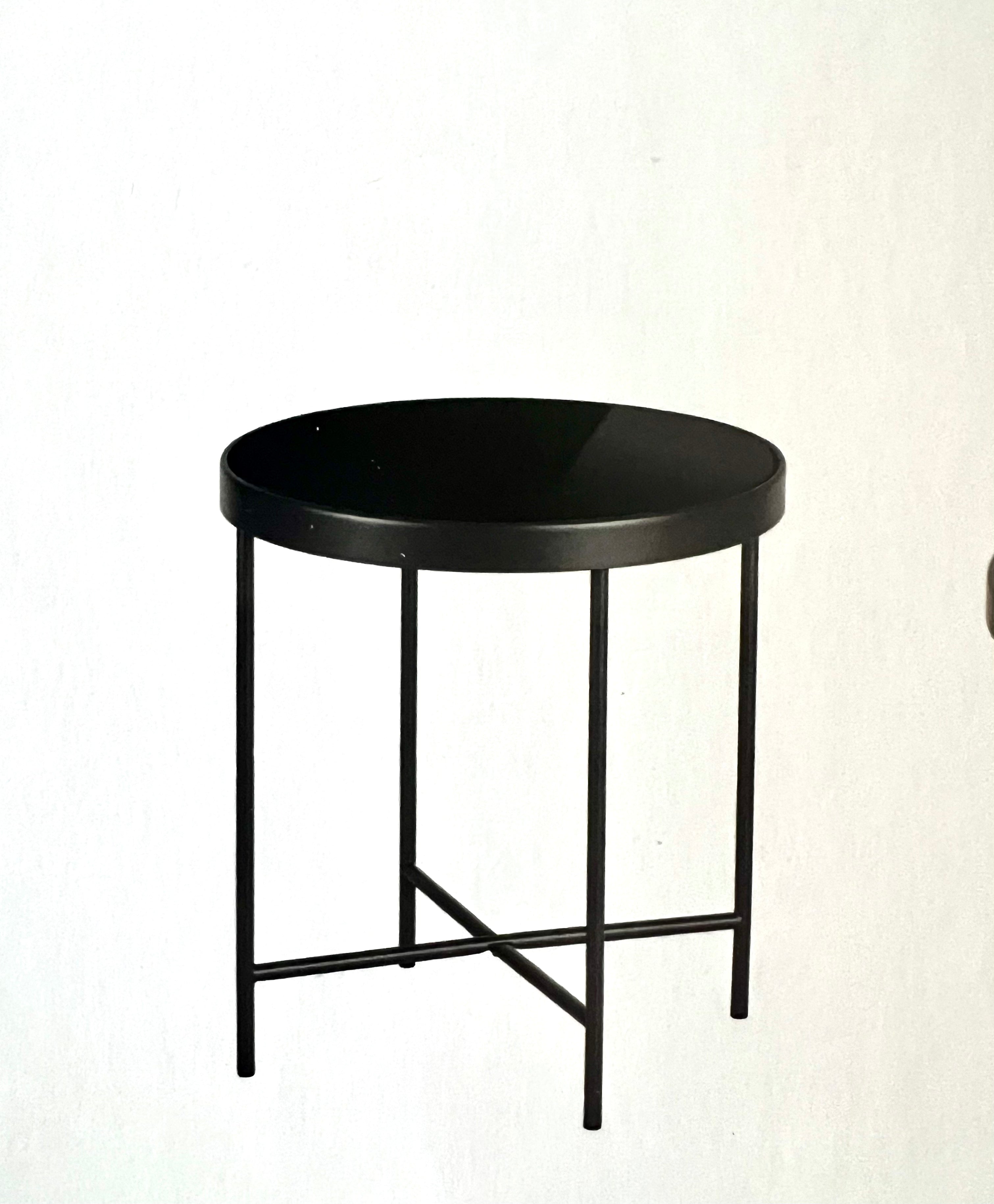 ΤΡΑΠΕΖΑΚΙ ΓΙΑ ΣΑΛΟΝΙ ΣΤΡΟΓΓΥΛΟ ΜΑΥΡΟ ΓΥΑΛΙ-ΜΑΥΡΟ ΜΕΤΑΛΛΟ