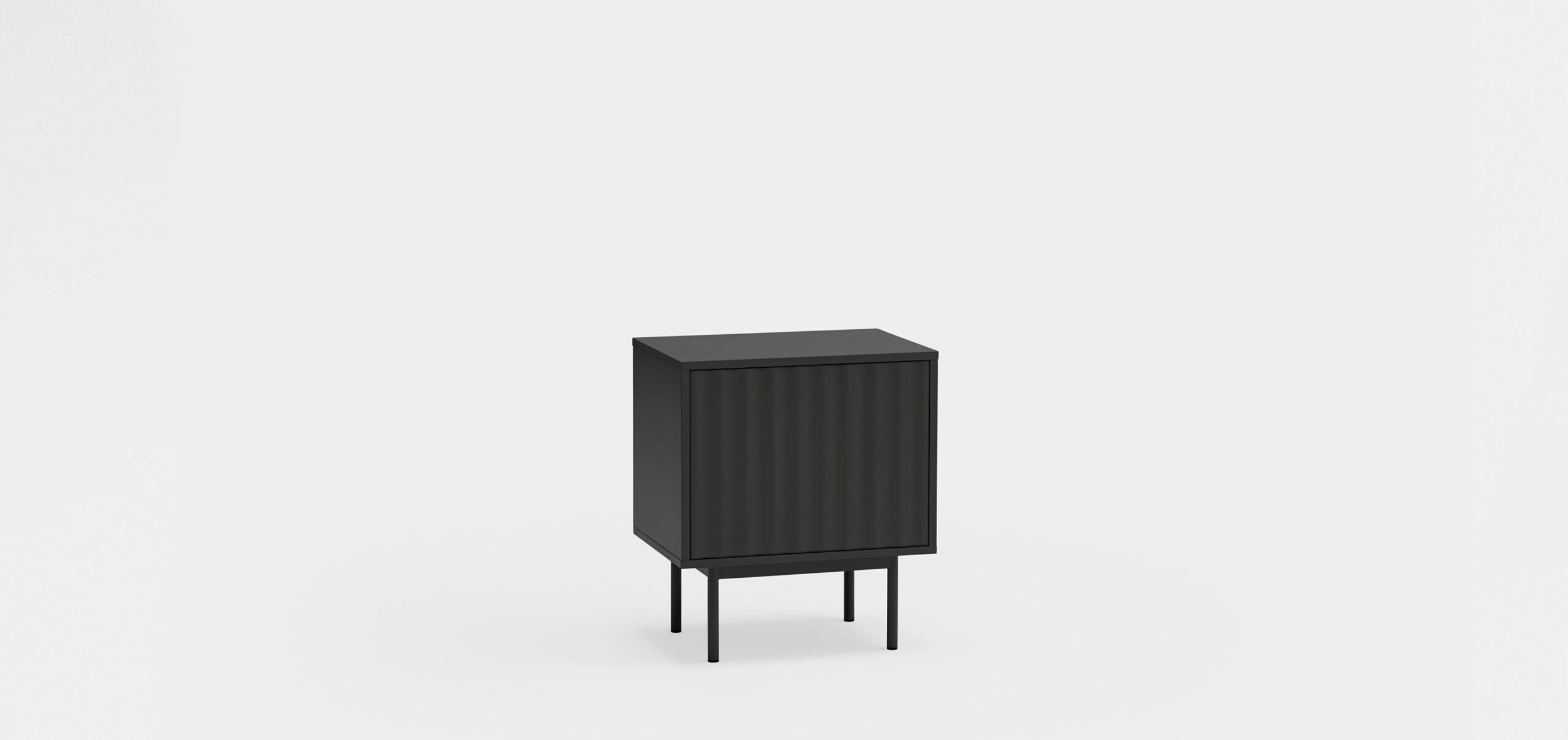 Ξύλινο κομοδίνο