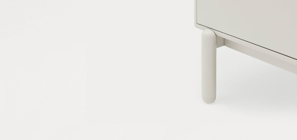 Ξύλινη συρταριέρα