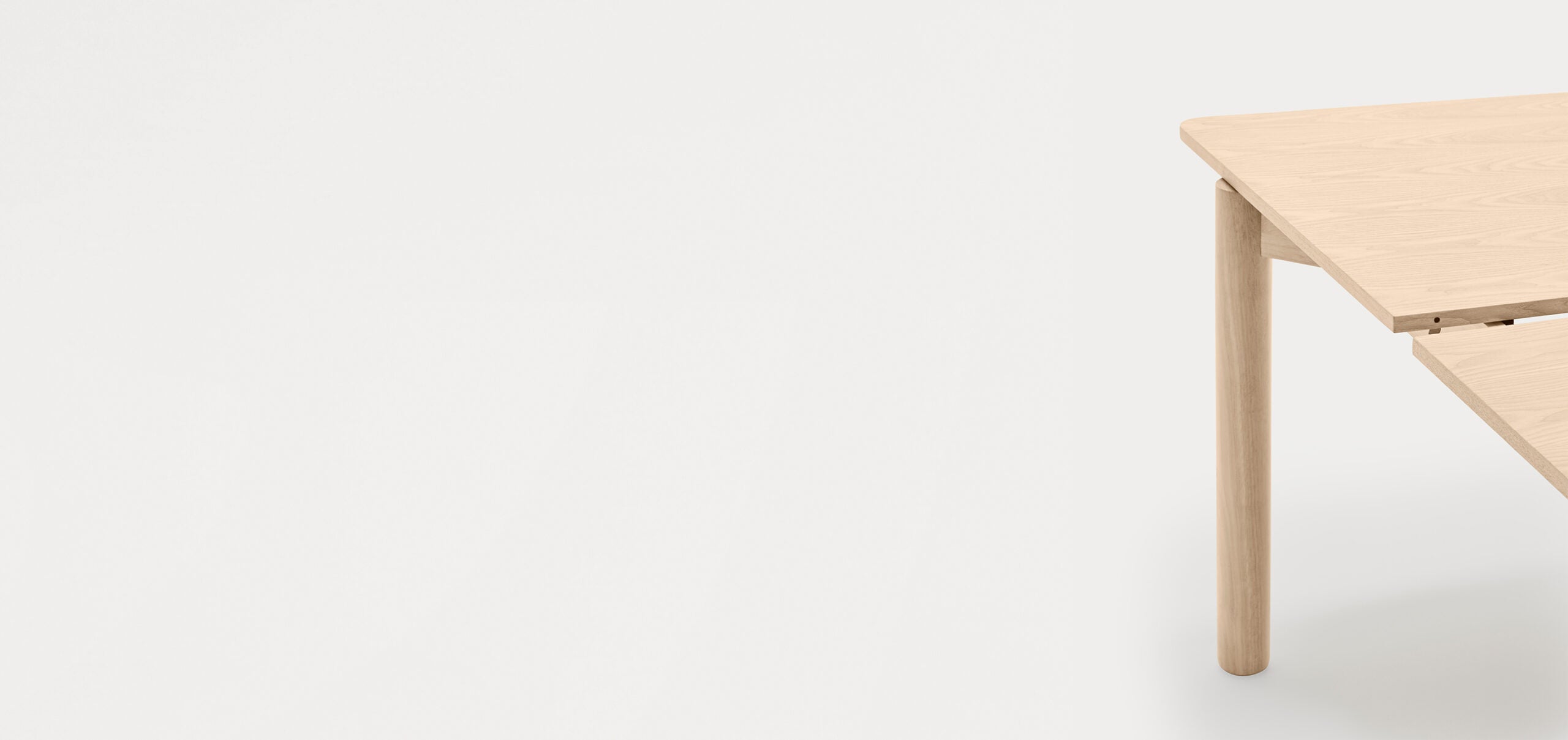 Ξύλινο Επεκτεινόμενο Τραπέζι